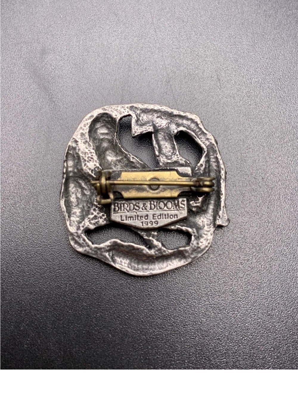 Vintage BIRDS & BLOOMS on Branch Metal Brooch - Silver Tone - Picture 3 of 4